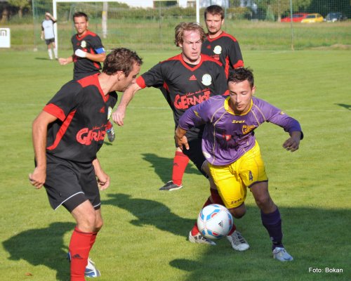 FOTO: NK Tromejnik : NK Čarda